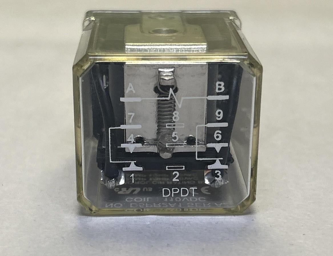 Used CUTLER HAMMER,D5PR2A1,RELAY 120/240V