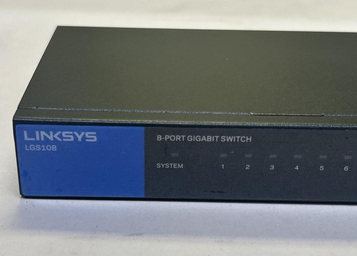 Used LINKSYS,LGS108,8-PORT GIGABIT SWITCH