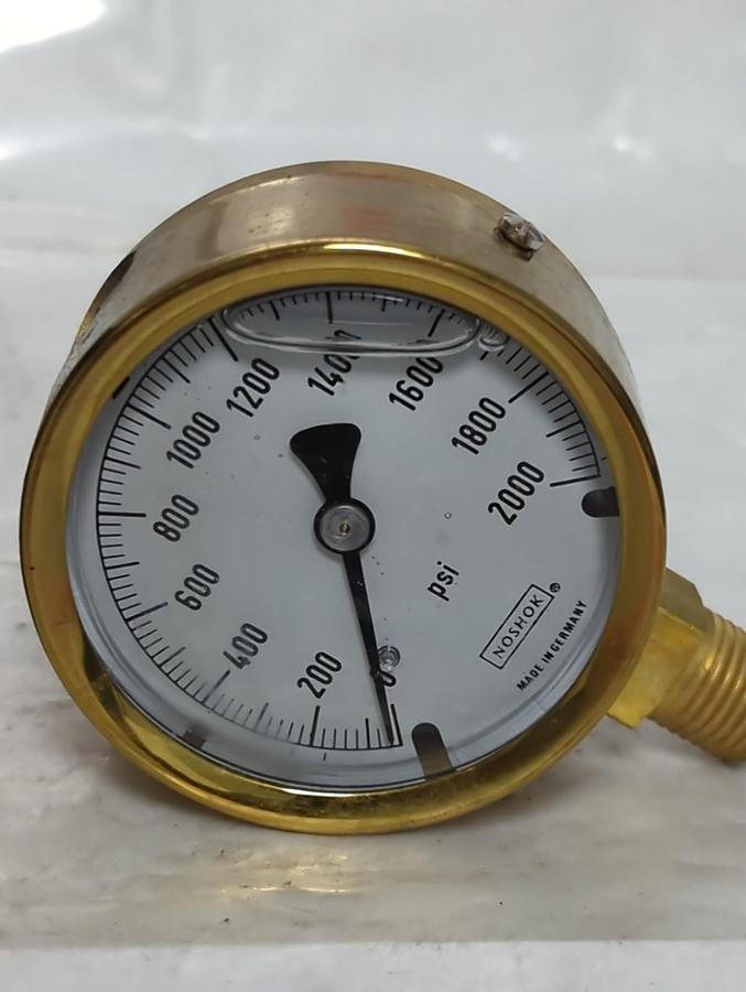 NOSHOK,25.300 2000,PRESSURE GAUGE 1/4 INCH BOTTOM CONNECTION 2000PSI NOS