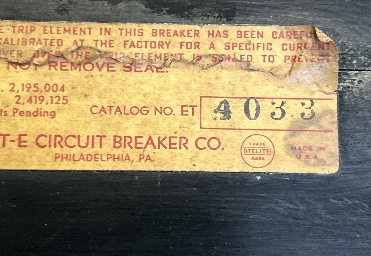 Used ITE,ET4033,CIRCUIT BREAKER 30A 125/250V 3P