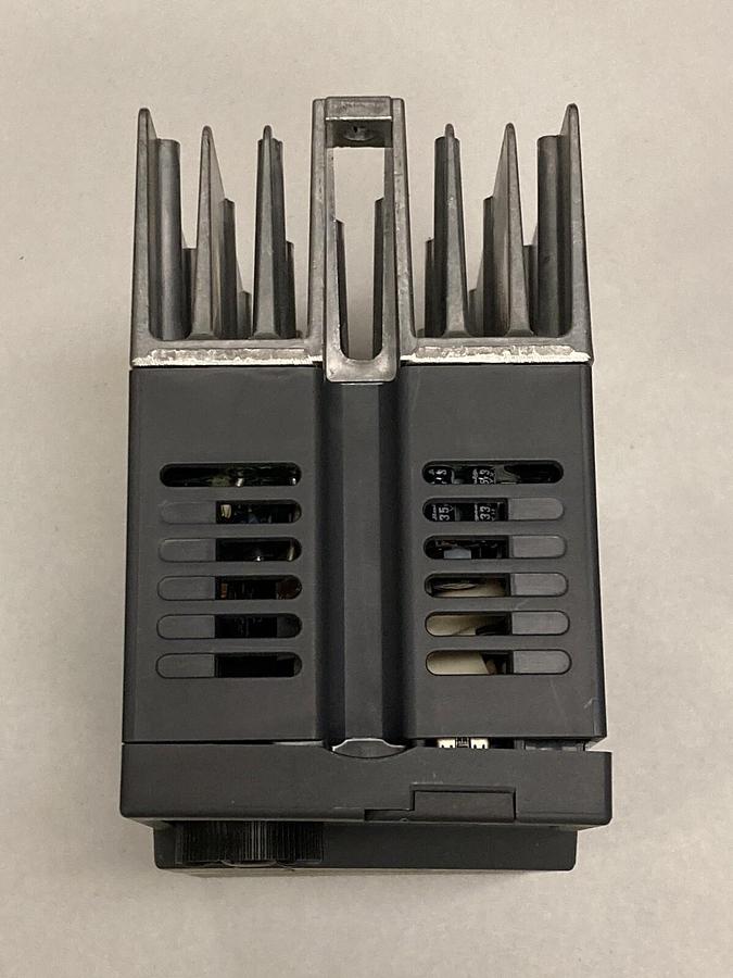 Used Mitsubishi Electric,FR-E720-0.4K Freqrol E700, Inverter Module 220V 0.4KW Unit