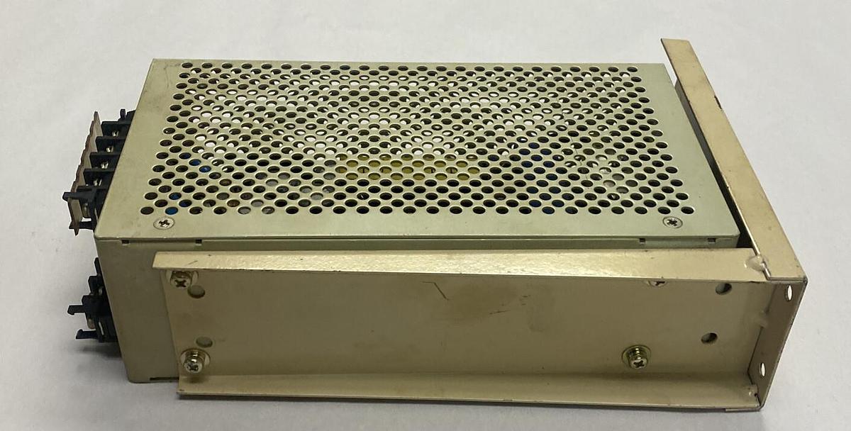 Used IDEC IZUMI,PSR-H100U,POWER SUPPLY