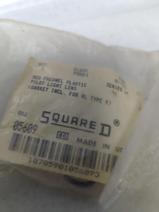 SQUARE D,9001 R-31,SERIES H RED FRESNEL PLASTIC PILOT LIGHT LENS LOT OF 4 NOS