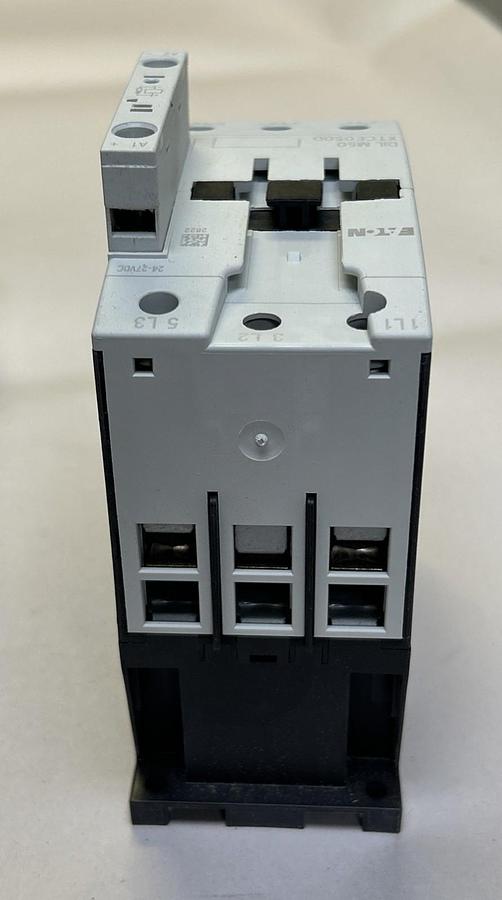 EATON,XTCE050D00TD,CONTACTOR 50A 3P 380/400V 22KW 24-27 VDC COIL NOS
