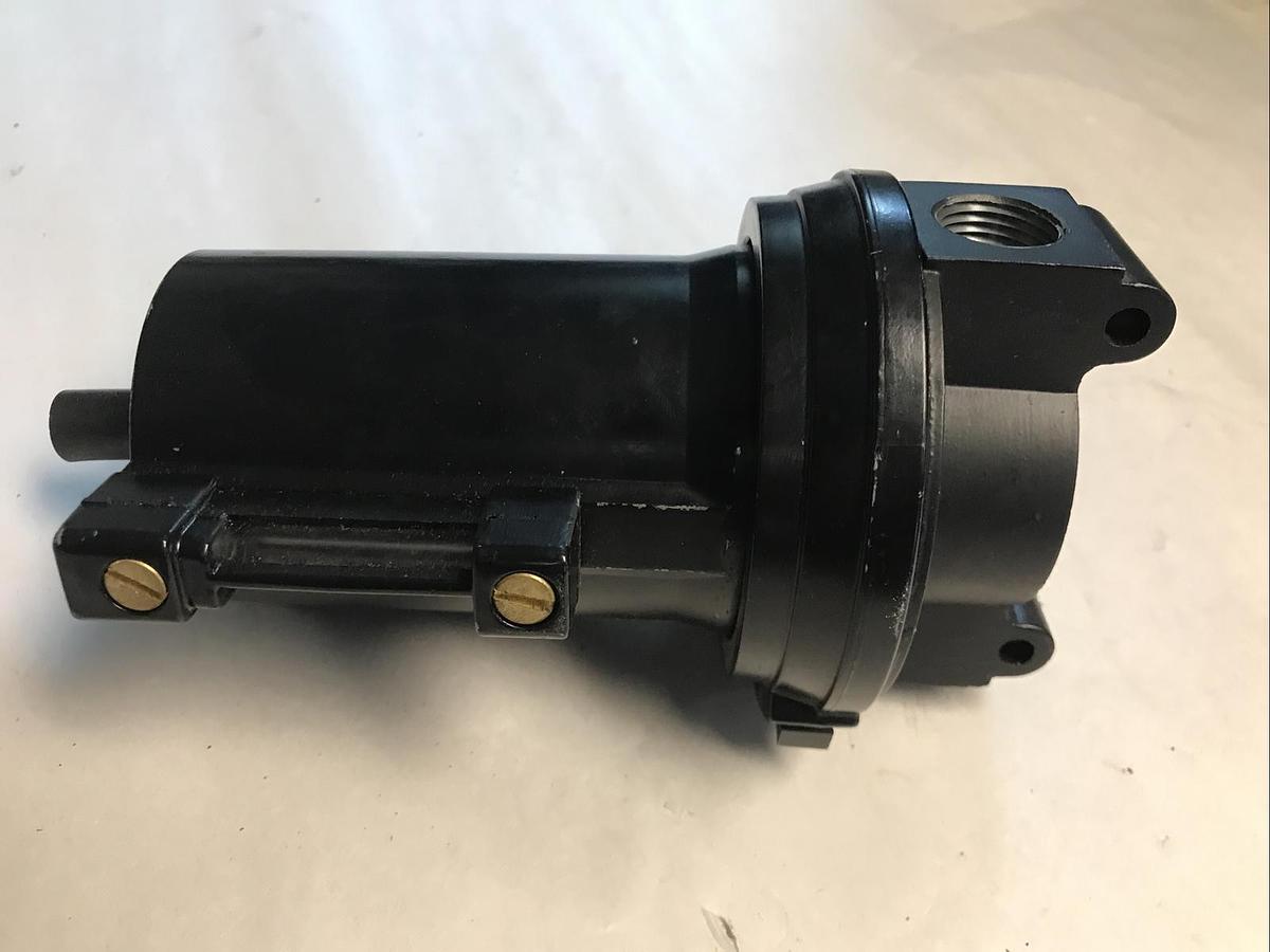 Parker Schrader Bellows,035343600,Pneumatic Filter 250PSI