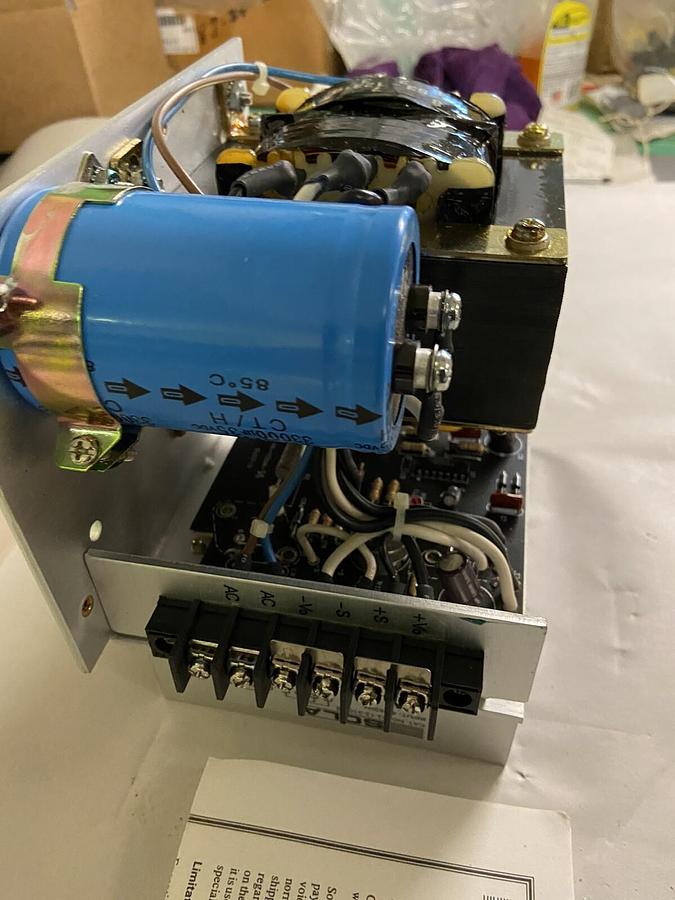 Sola,83-12-310-03 DC,Power Supply Input 120/240VAC Output 12VDC 10A