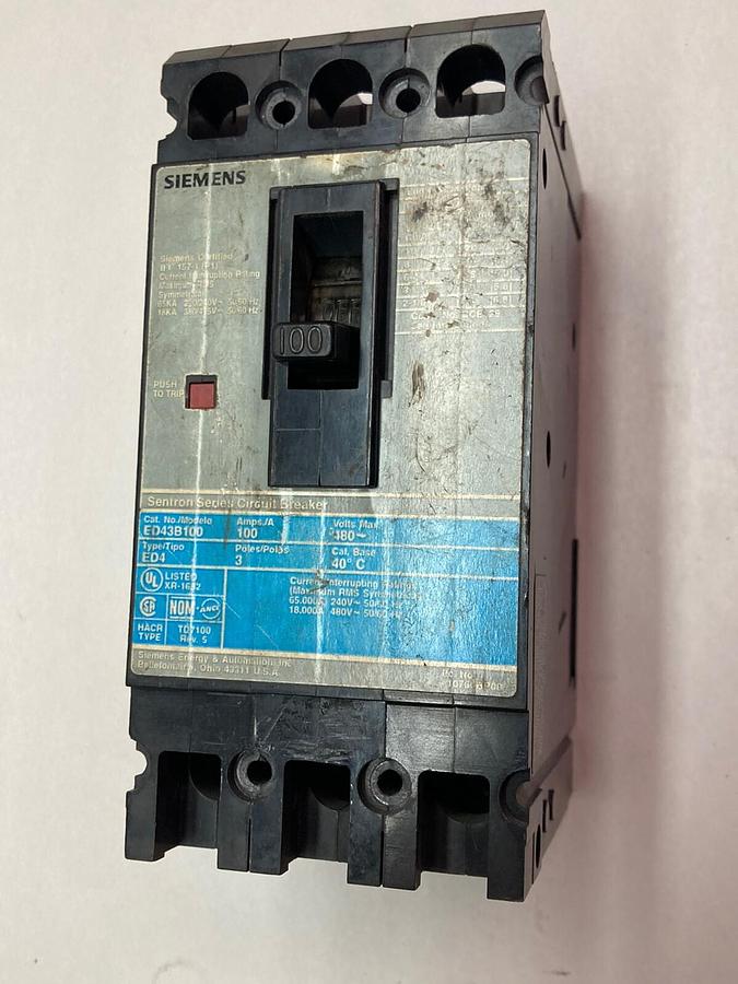 Used Siemens,ED43B100,3-Pole Circuit Breaker 100A Type ED4