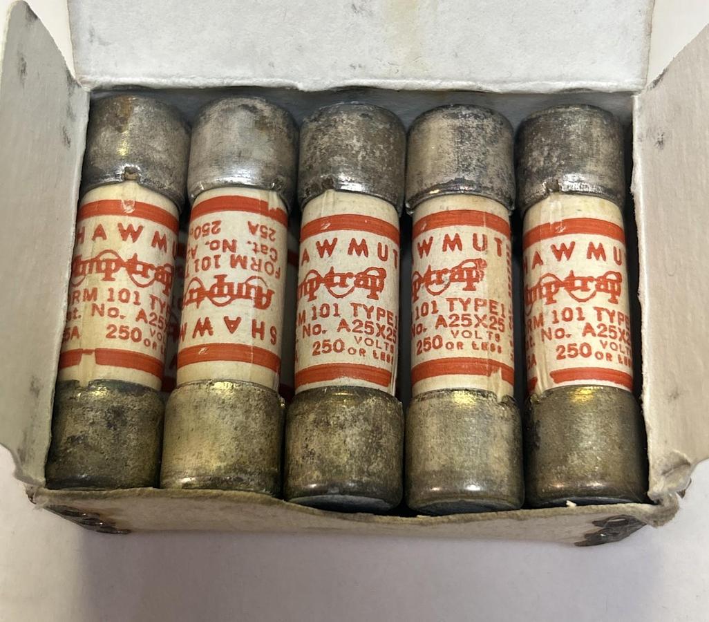 MERSEN,A25X25,FUSE 25A 250V LOT OF 10 NOS