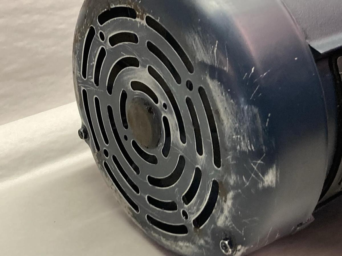 Leeson,108023.00,DC Magnet Motor 1HP 1750rpm 180VDC Frame S56C C4D17FK6H