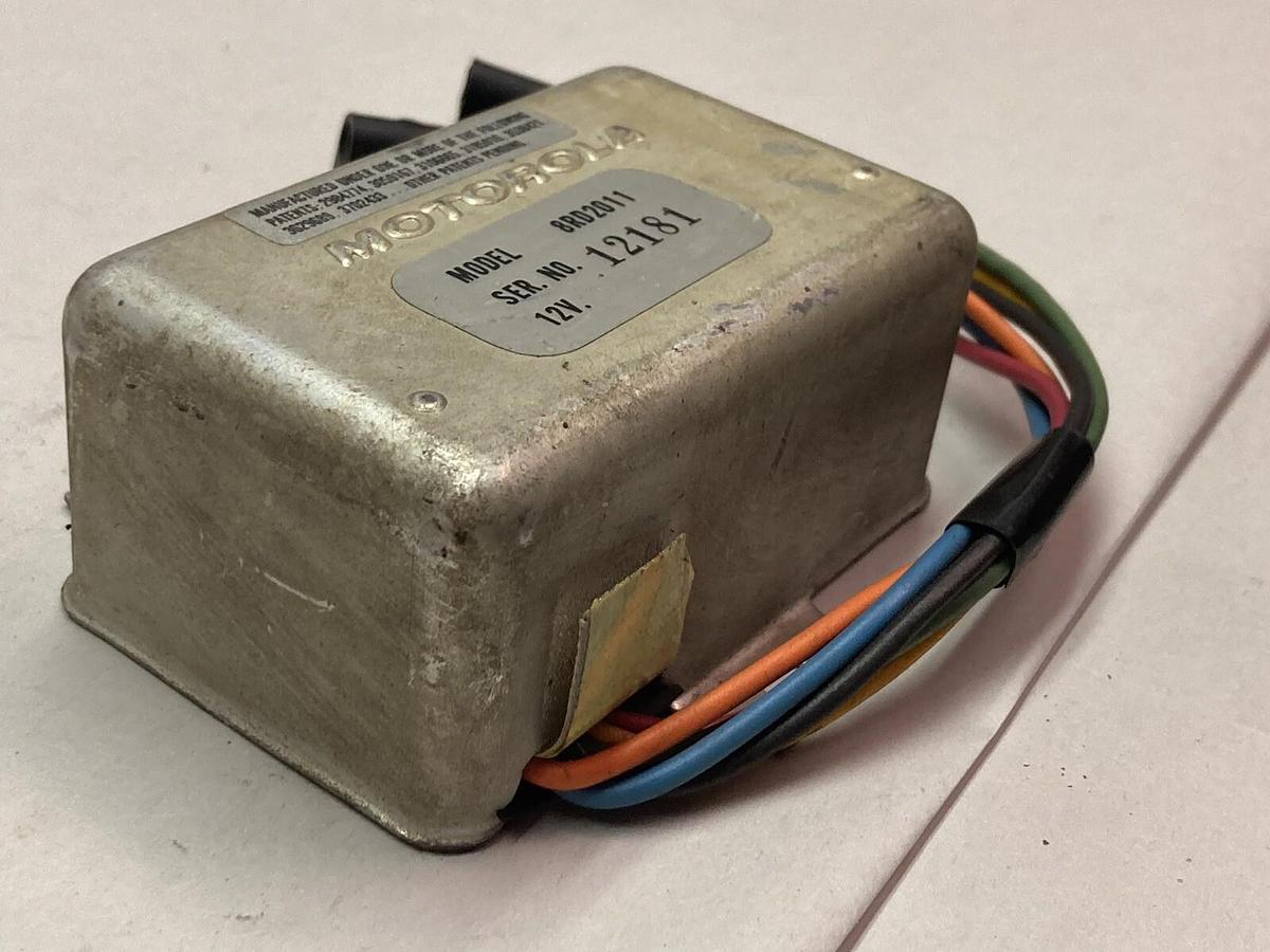 Used Motorola,8RD2011,Voltage Regulator 12V