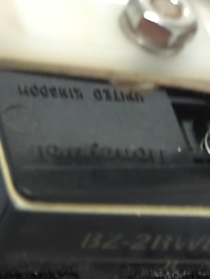 Used HONEYWELL,BZ-2RW855-5AP2,MICROSWITCH ASSEMBLY PRE-OWNED