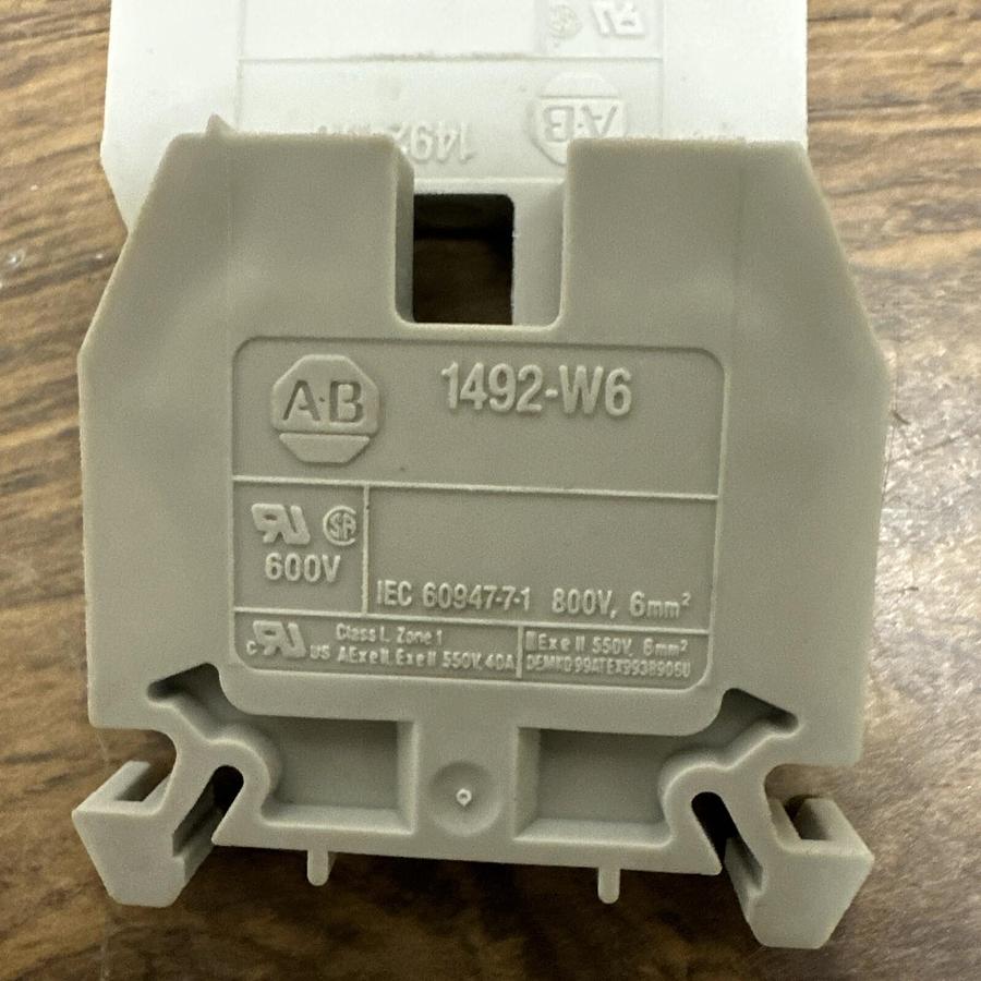 Allen Bradley,1492-W6,Terminal Block LOT of 11