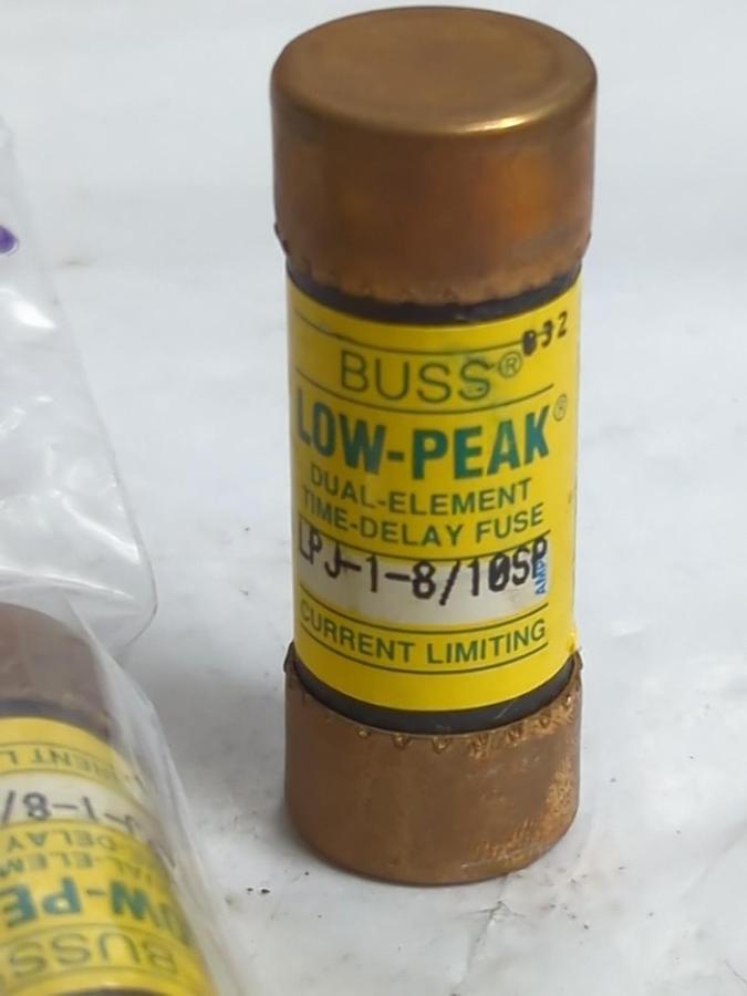 Used COOPER BUSSMANN,LPJ-1-8/10SP,LOW-PEAK 1-8/10 AMP FUSE LOT OF 4 PRE-OWNED