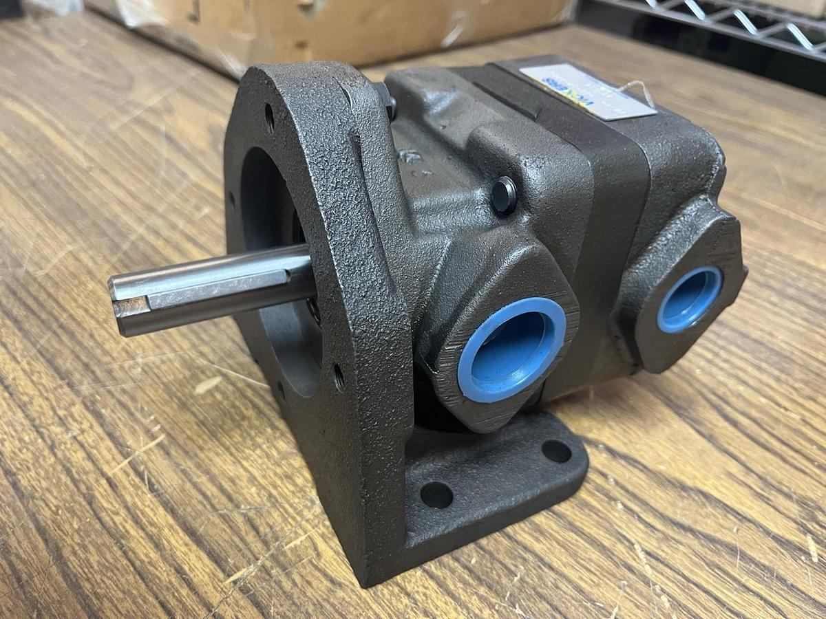 Used VICKERS,V214-8W-1C-12-S214,HYDRAULIC PUMP