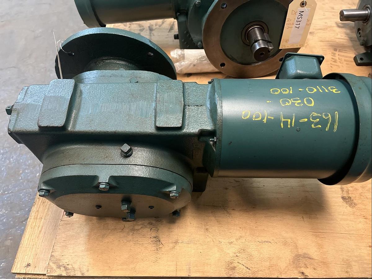 DODGE,56CG21F101,GEARMOTOR RATIO 101 17 RPM MOTOR 1HP 1725RPM