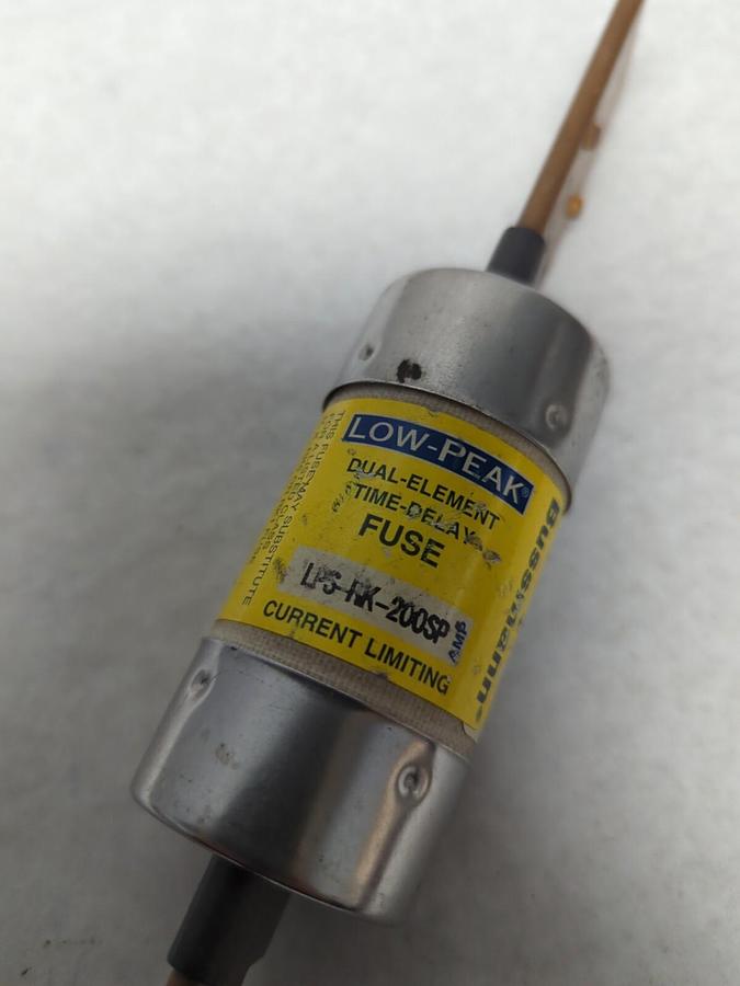 Used COOPER BUSSMANN,LPS-RK-200SP,LOW-PEAK 200 AMP FUSE PRE-OWNED