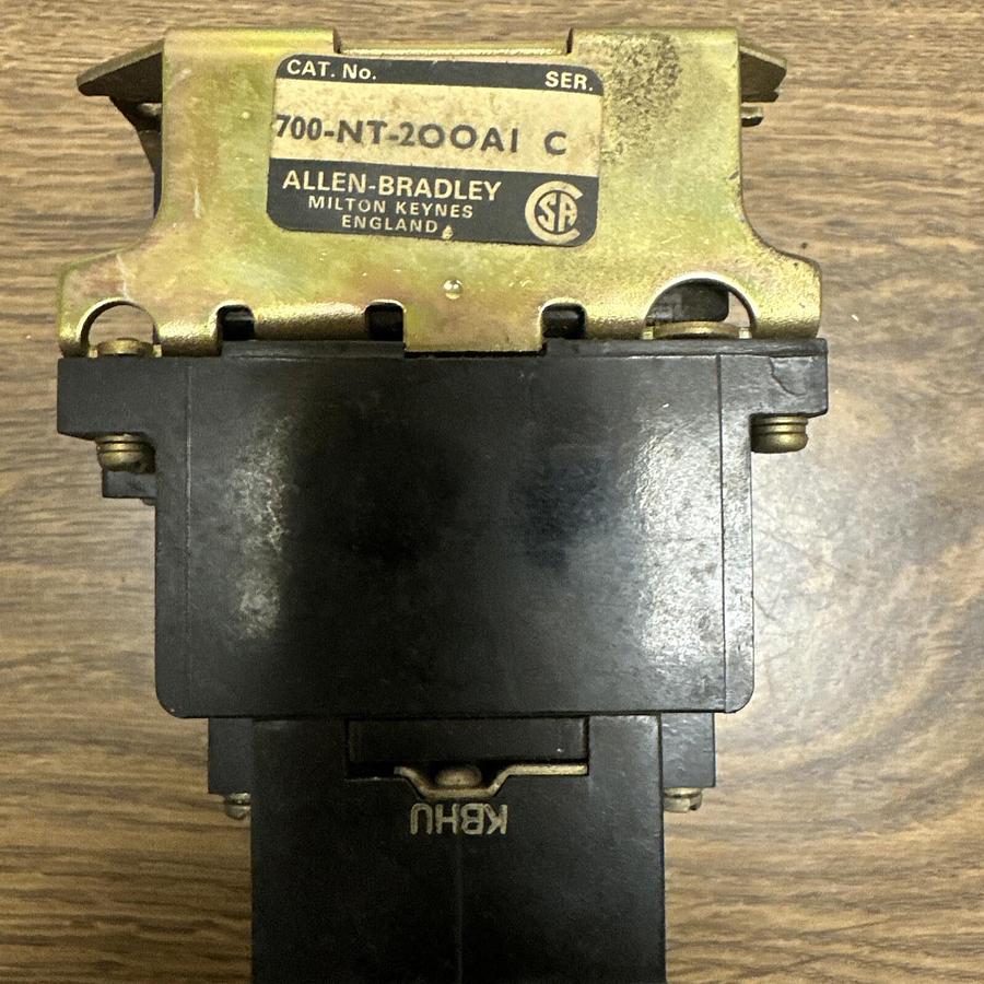Used Allen Bradley,700-NT-200A1,Ser C AC Control Relay