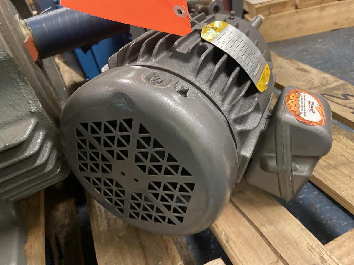 Baldor,05E222W490G1 3/4kW,Pump Motor 2850RPM 143TCZ 200-240/380-410V