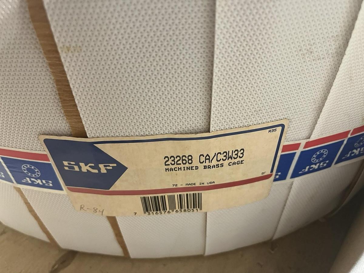 Used SKF,23268 CA/C3W33,Spherical Roller Bearing NEW