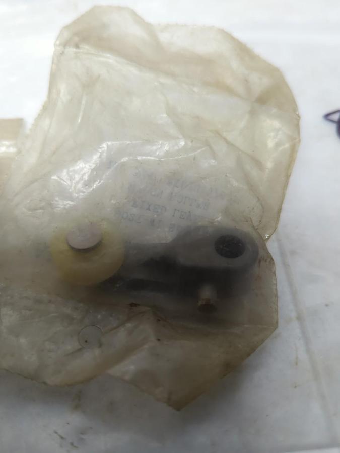 ALLEN BRADLEY,802T-W1,FIXED LEVER NYLON ROLLER 3/4 X 9/32 IN LOT OF 3 NOS