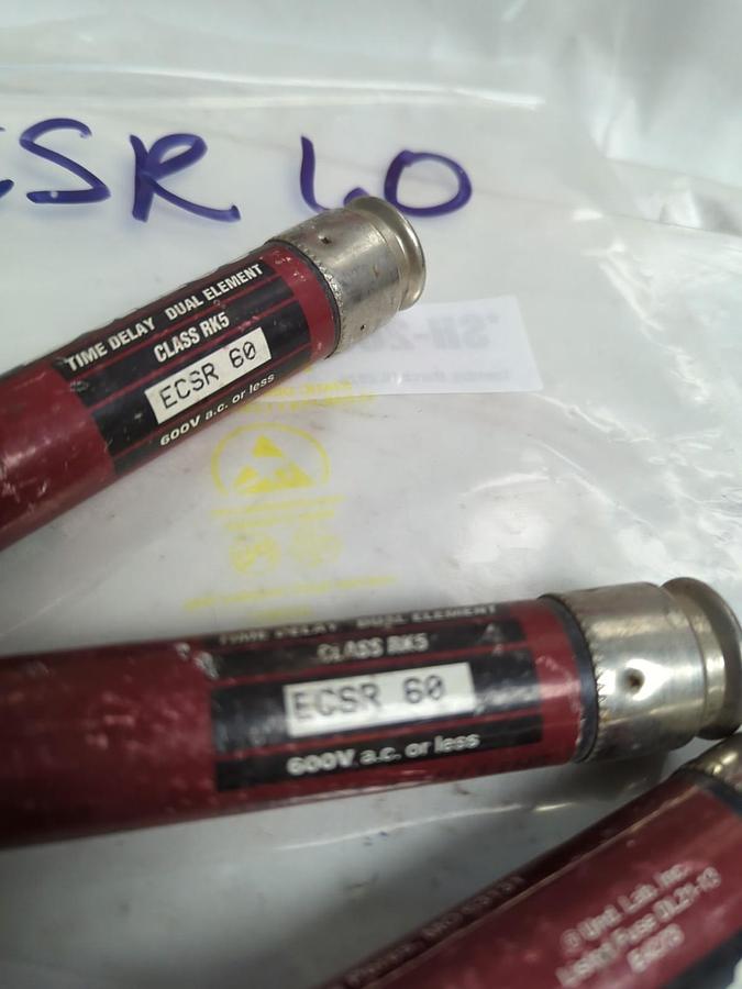 Used EDISON,ECSR-60,BULLET TIME-DELAY 60 AMP FUSE LOT OF 3 PRE-OWNED