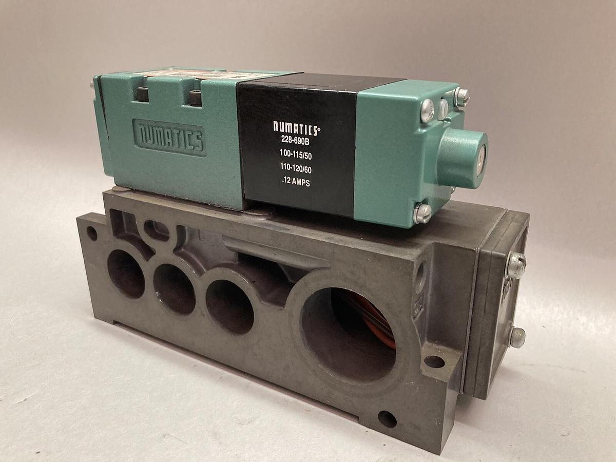 Used Numatics,153SA415K000030,Solenoid Valve 110-120V 50/60HZ