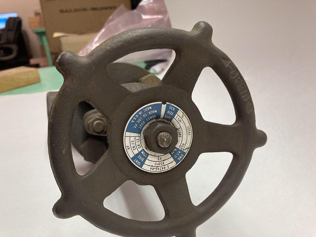 Used Vogt,12141,Manual Steel Socket Globe Valve 1-1/4 Inch 800