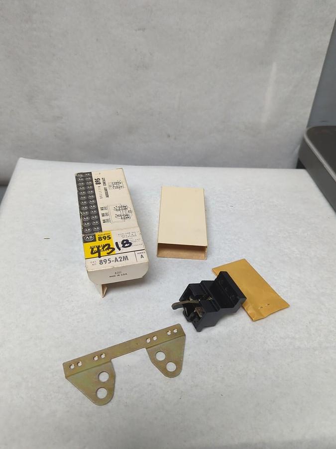 ALLEN-BRADLEY,895-A2M,SERIES A AUXILIARY CONTACT NOS