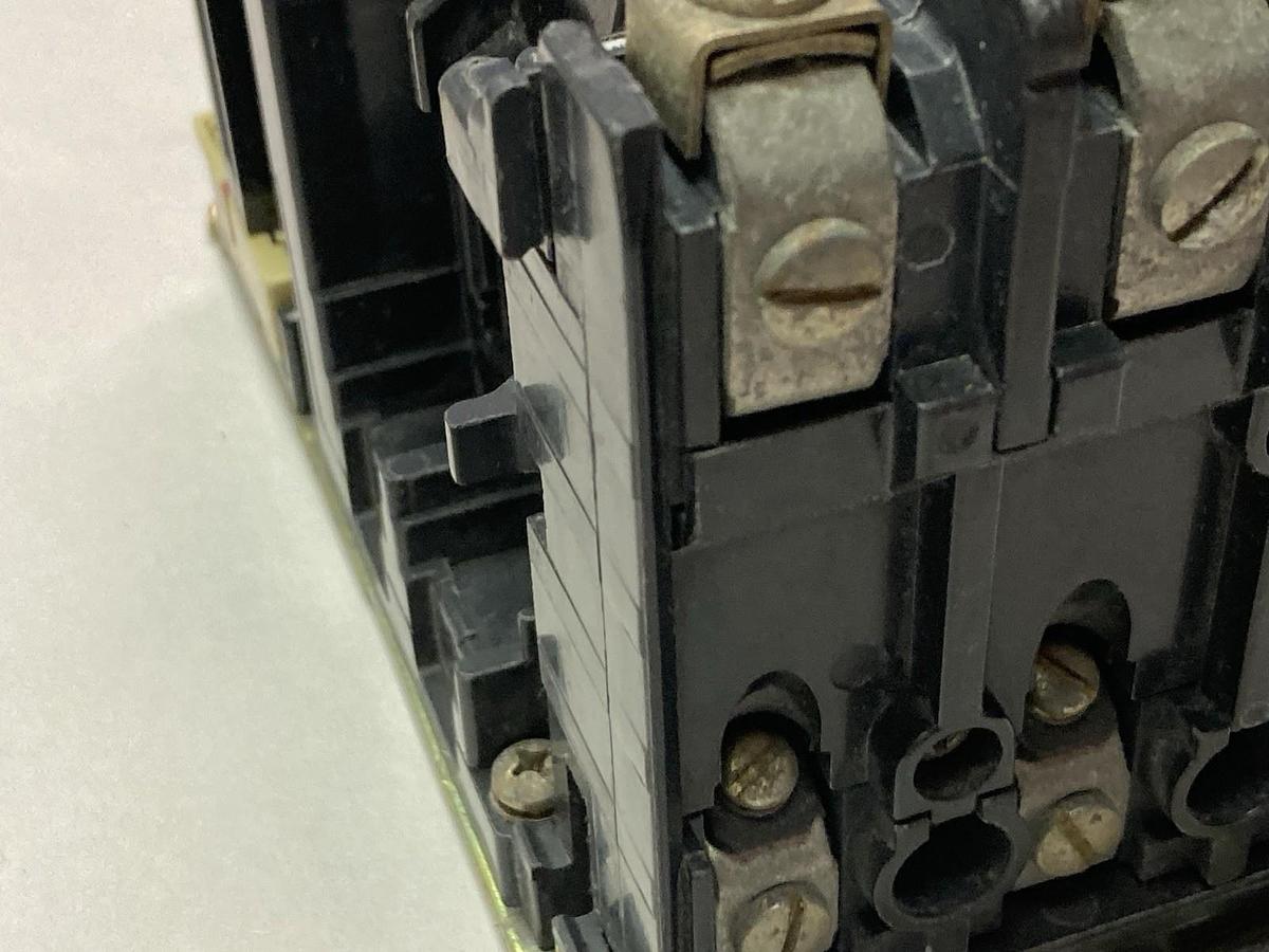 Used Allen-Bradley,509-B0D,Ser B Starter Nema Size 1 27A Max