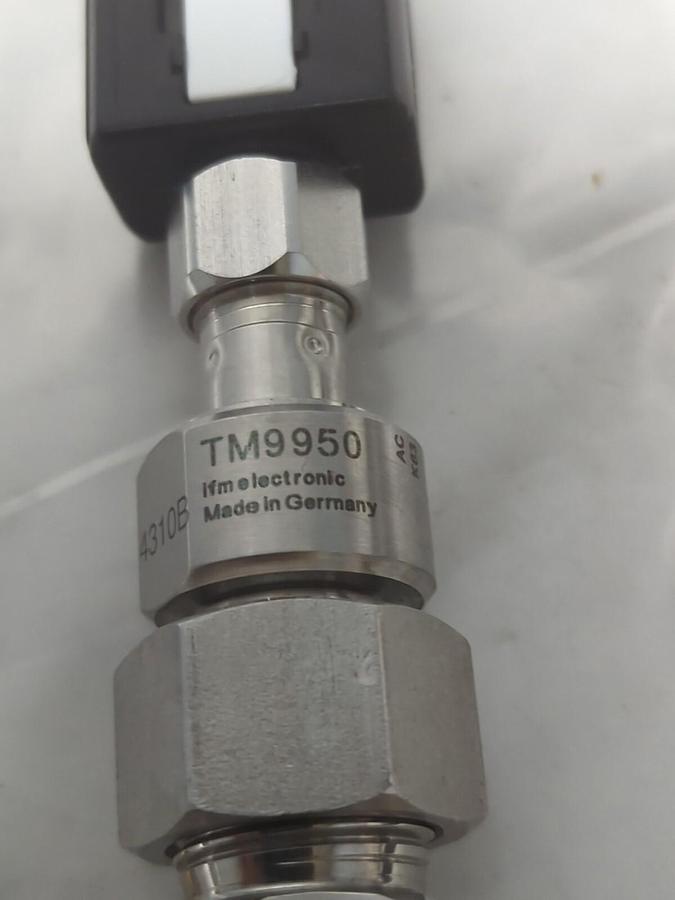 IFM,TP3233-TM9950,TEMPERATURE SENSOR ANALOG ASSEMBLY MISSING BOX