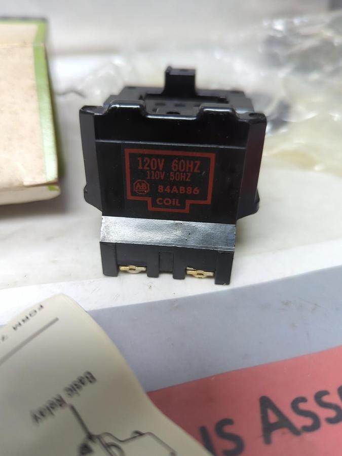 ALLEN-BRADLEY,84AB86,COIL 120/110V 60/50CY NOS