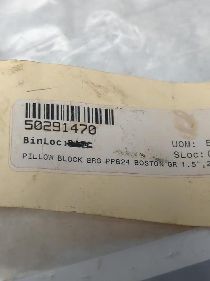 Used BOSTON GEAR,PPB24,PLAIN SLEEVE PILLOW BLOCK BEARING 1-1/2 IN BORE PRE-OWNED