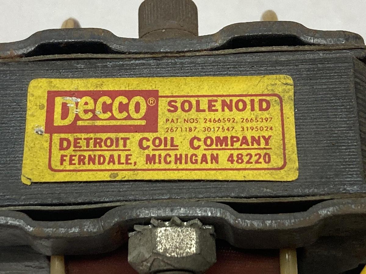 Used Decco,20-87,Solenoid w/ Coil 9-1522 120/60V