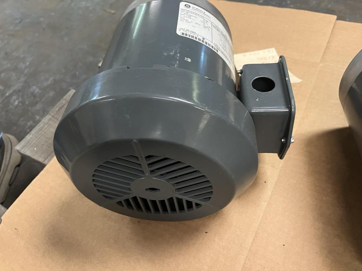 Used GE,K254,AC MOTOR 1/2HP 1725RPM 56C 3PH 5K42HN4100