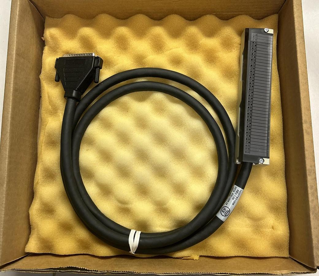 Used MODICON,140-XTS-012-06,CABLE-FAST ASSEMBLY NEW