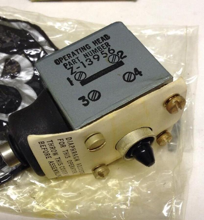 Allen Bradley,Z-13956,Side Push Rod Heal for Oiltight Limit Switch Type C