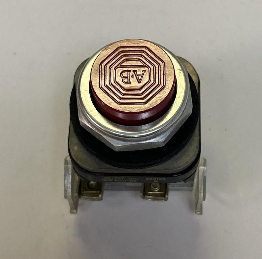 ALLEN BRADLEY,800T-B6D2,RED PUSH BUTTON NOS