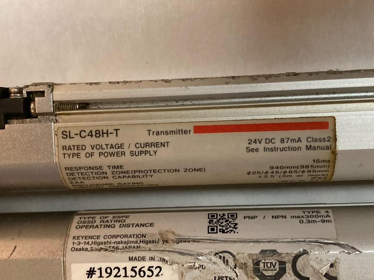 Used Keyence,SL-C48H-R/SL-C48H-T,Safety Light Cutrain Transmitter and Reciever 24 VDC