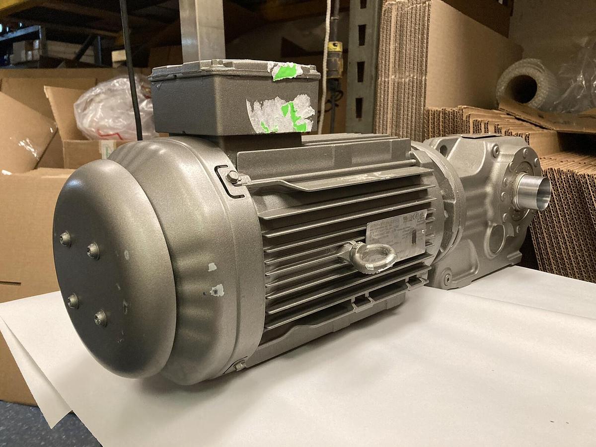 Used Sew Eurodrive,KT47/TDRE100L4,3 HP Gearmotor Ratio 10.58 1800 RPM 230/460V
