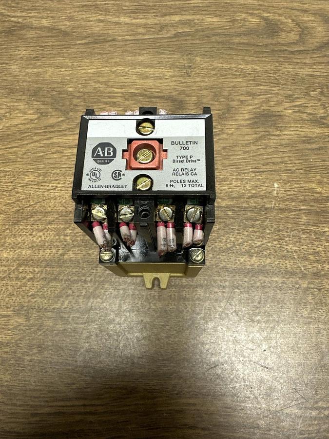 Used Allen Bradley,700-P400A1,Control Relay