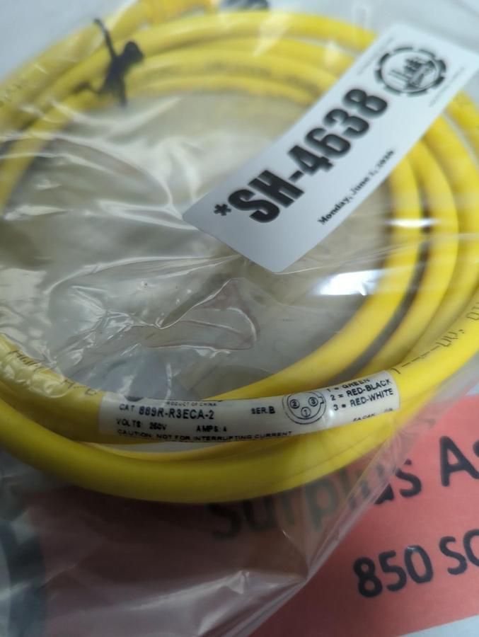 Used ALLEN BRADLEY,889R-R3ECA-2,QD CORDSET SERIES B 3-PIN PRE-OWNED