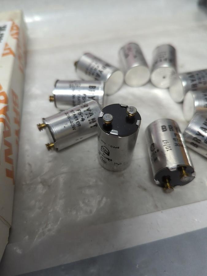 HUBBELL BRYANT,FS-4,FLUORESENT LAMPSTARTERS STANDARD TYPE 2 PIN PACK OF 10 NOS