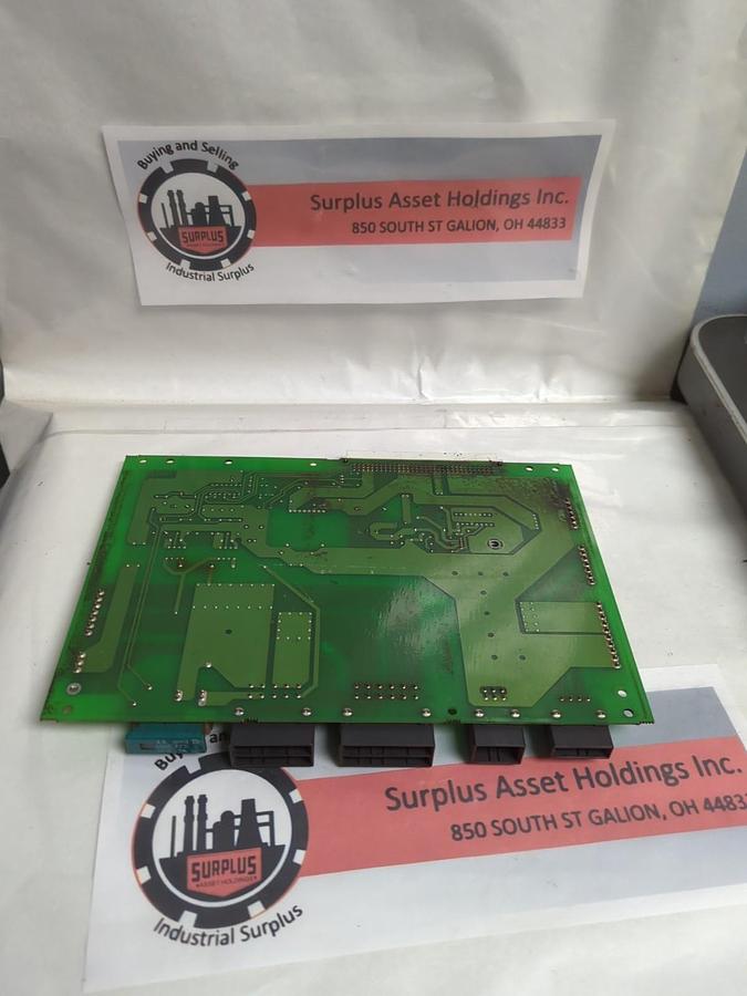 Used NACHI DAIHEN,L8810P(L8810P03),PRINTED CIRCUIT BOARD UM211D PRE-OWNED