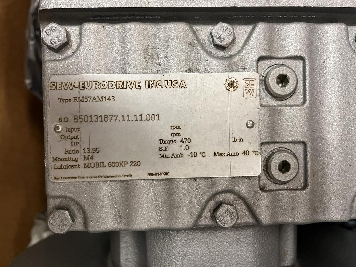 SEW EURODRIVE,RM57AM143,GEAR REDUCER 13.95 RATIO