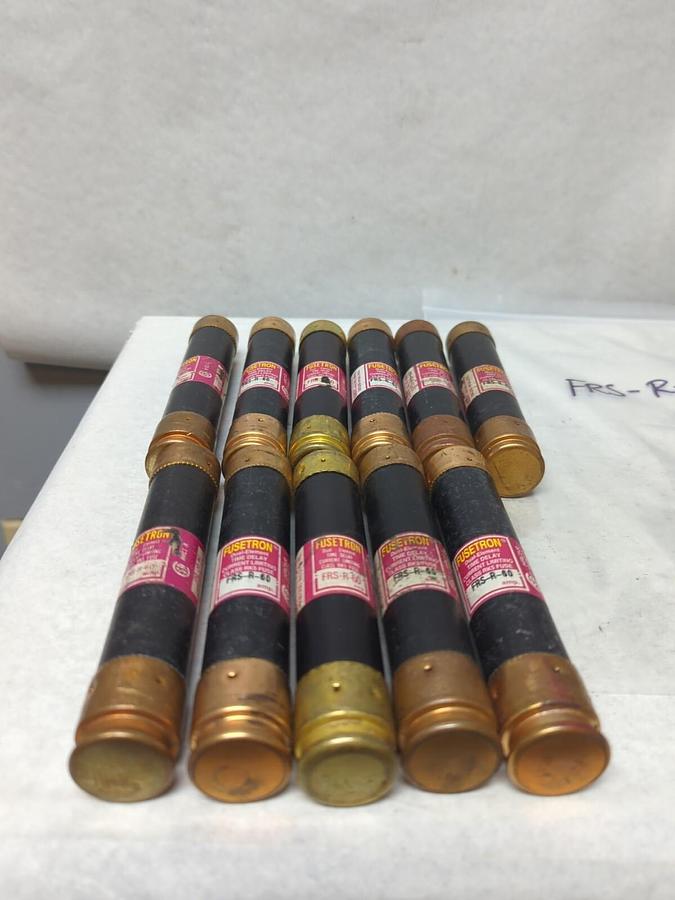 Used COOPER BUSSMANN,FRS-R-60,FUSETRON 60 AMP FUSE LOT OF 11 PRE-OWNED
