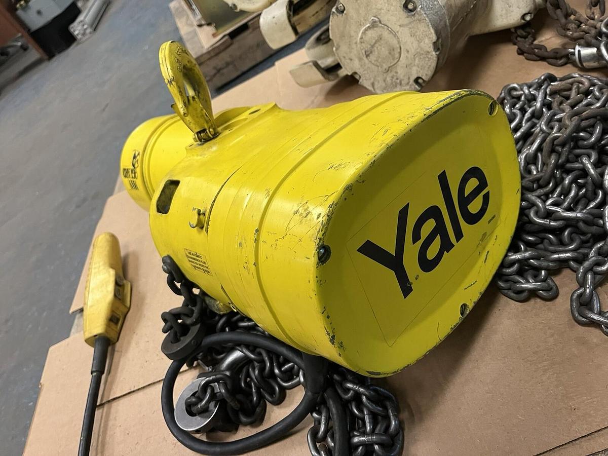 Used YALE,KELB0116,ELECTRIC HOIST 1 TON 3PH 460V 16 FPM
