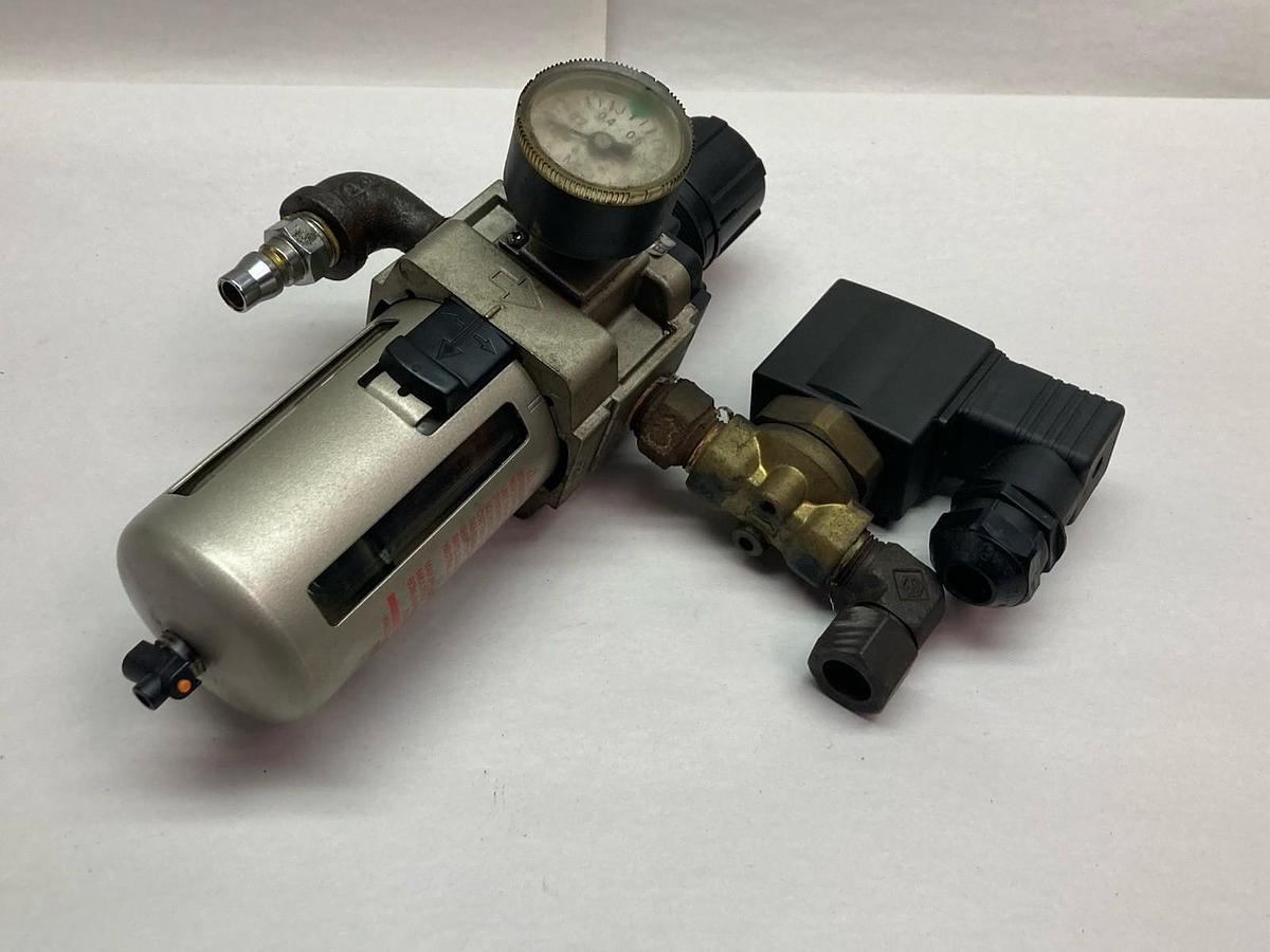 Used SMC,AW40-03DG,Pressure Reducing Valve