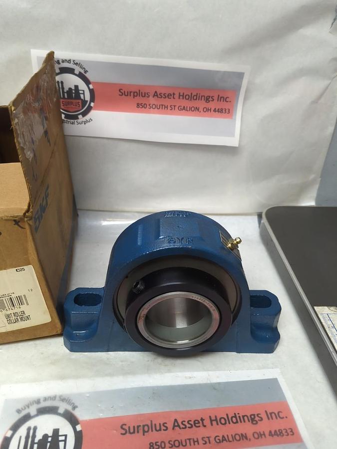 SKF,SYR 2.1/2,PILLOW BLOCK BEARING 2-1/2 IN BORE WITH LOCKING COLLAR NOS