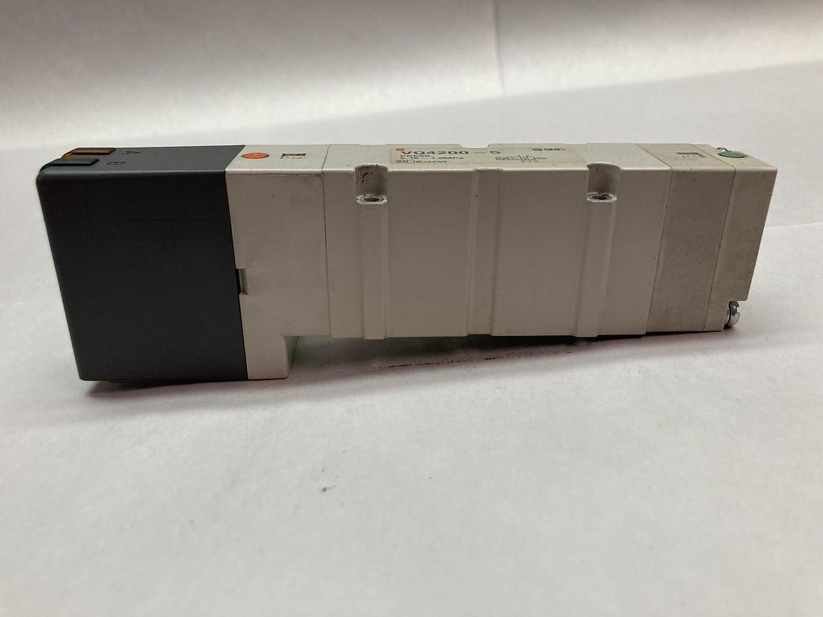 Used SMC,VQ4200-5,Solenoid Valve 1.0MPa