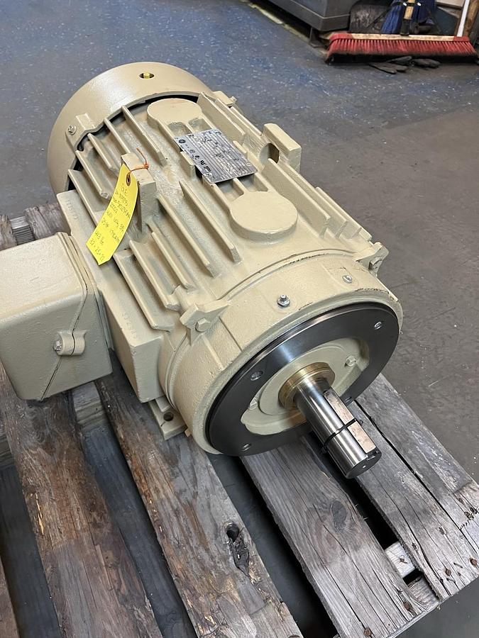 GE,M9895,SEVERE DUTY MOTOR 5KS284SAA200D2 25HP 1780RPM 3PH 284TC